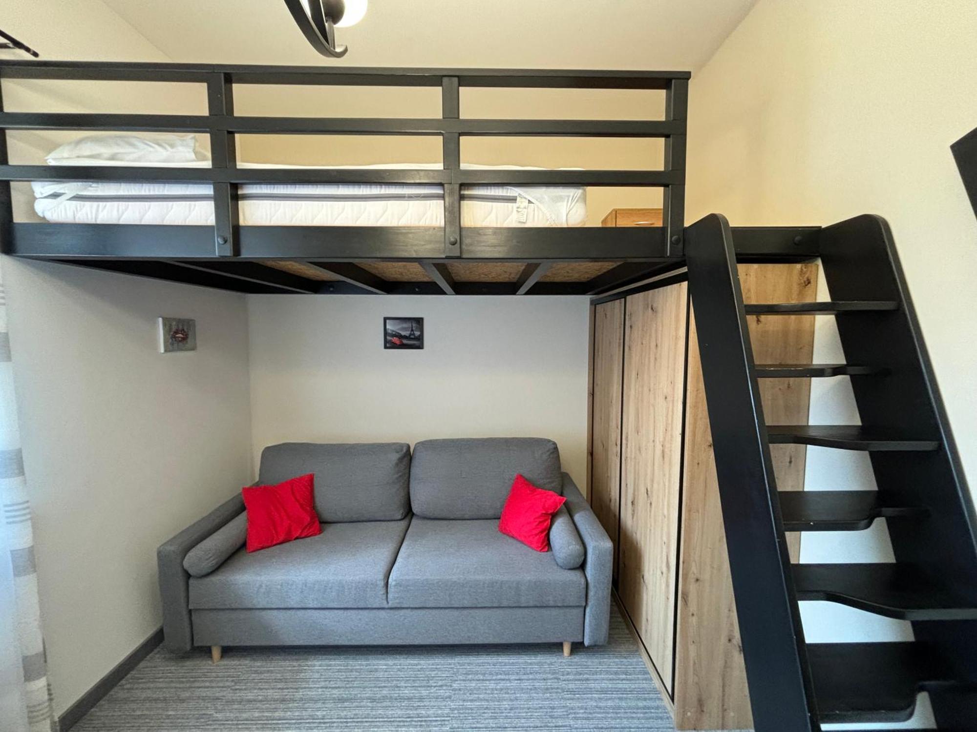 קולובז'ג Apartament Loftowy Na Spokojnej מראה חיצוני תמונה